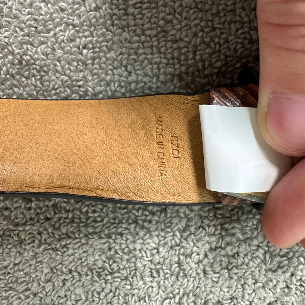 Tommy Bahama Mens Brown Leather Herringbone Embossed Belt Size 40 1101TM0025-251